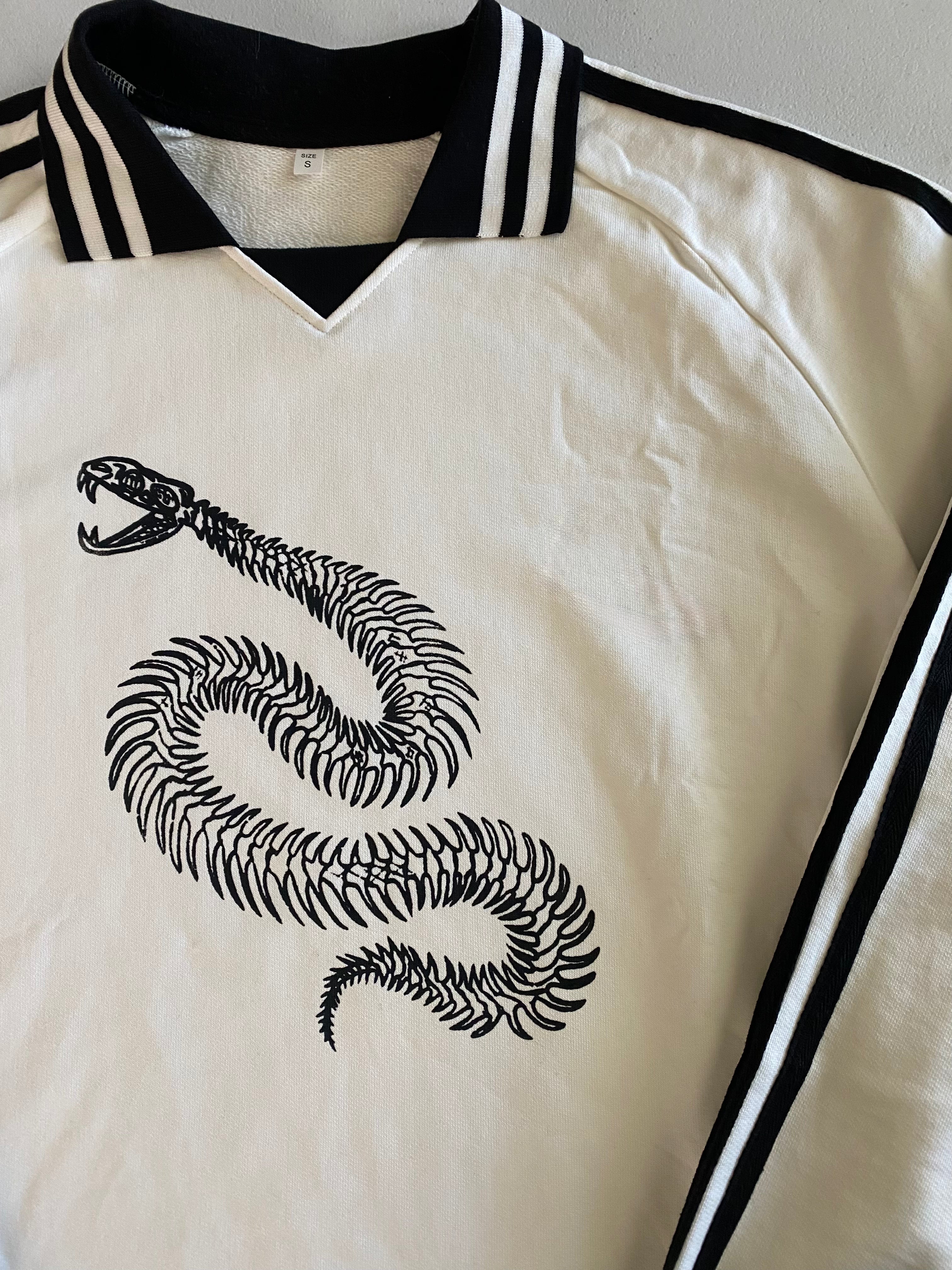 Snake Contrast Striped Lapel Collar Sweatshirt PREORDER